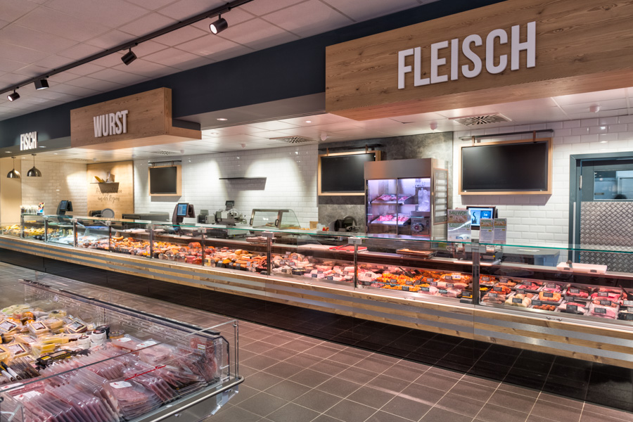 Kempten Frischetheke Große Fleisch- und Wursttheke im Supermarkt